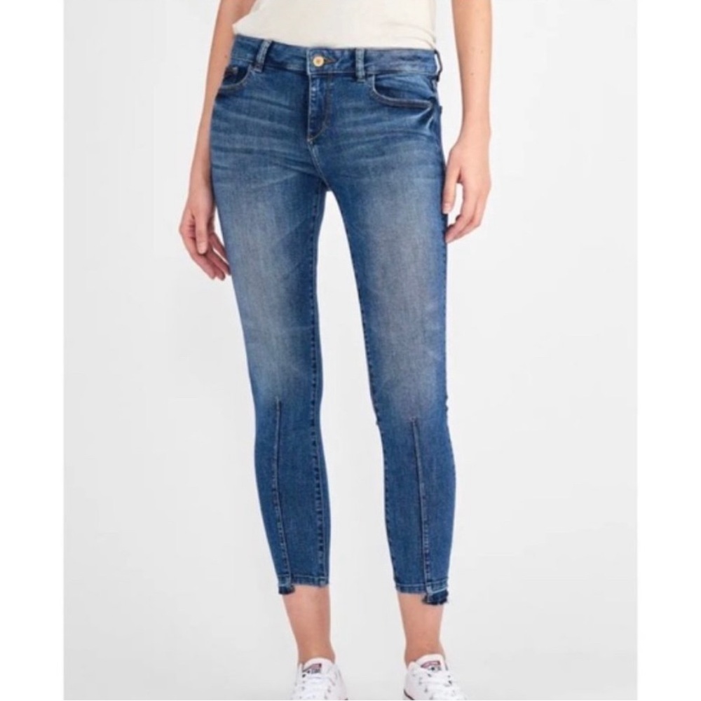 DL1961 Florence Crop Mid Rise Skinny in Kody, Size: 28